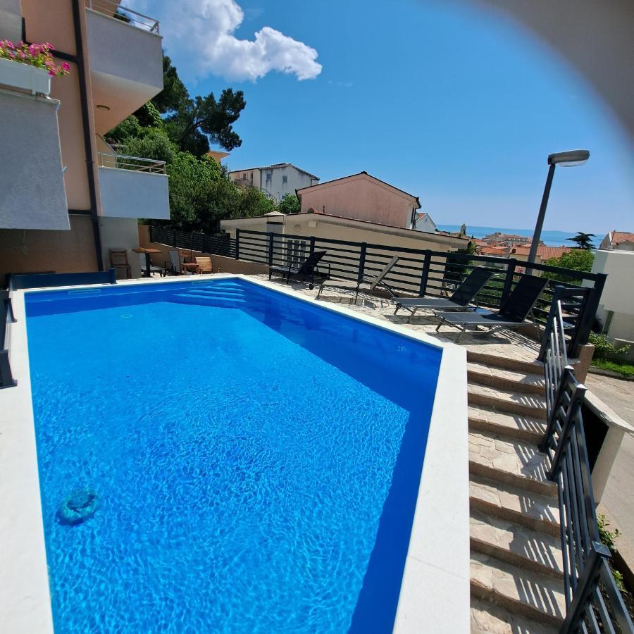 Apartments Vila Adrijana & Fitness Studio Wolf Bv Башка-Вода Экстерьер фото